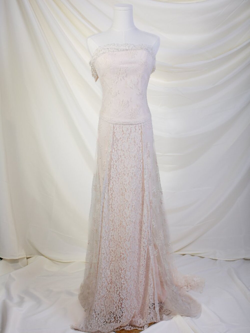 Delphone Manivet Blush lace Dress